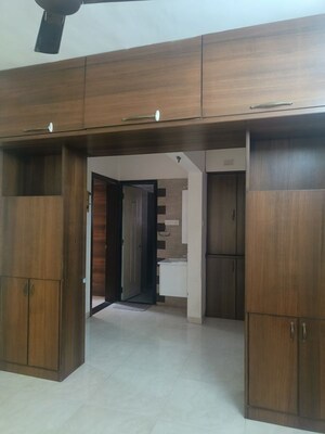 Room in 3 BHK Apartment at SSD Sai Pearl, Pimple Saudagar – for Rent