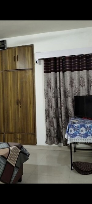 2.5 BHK Apartment For Rent in Arun Vihar Sector 37, Sector 37