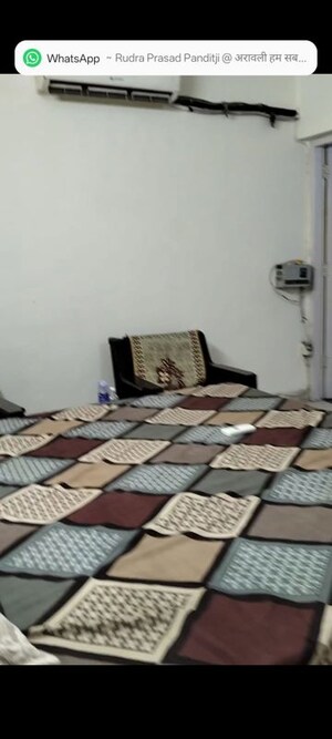 Living Room in 2.5 BHK Apartment at Arun Vihar Sector 37, Sector 37 – for Rent