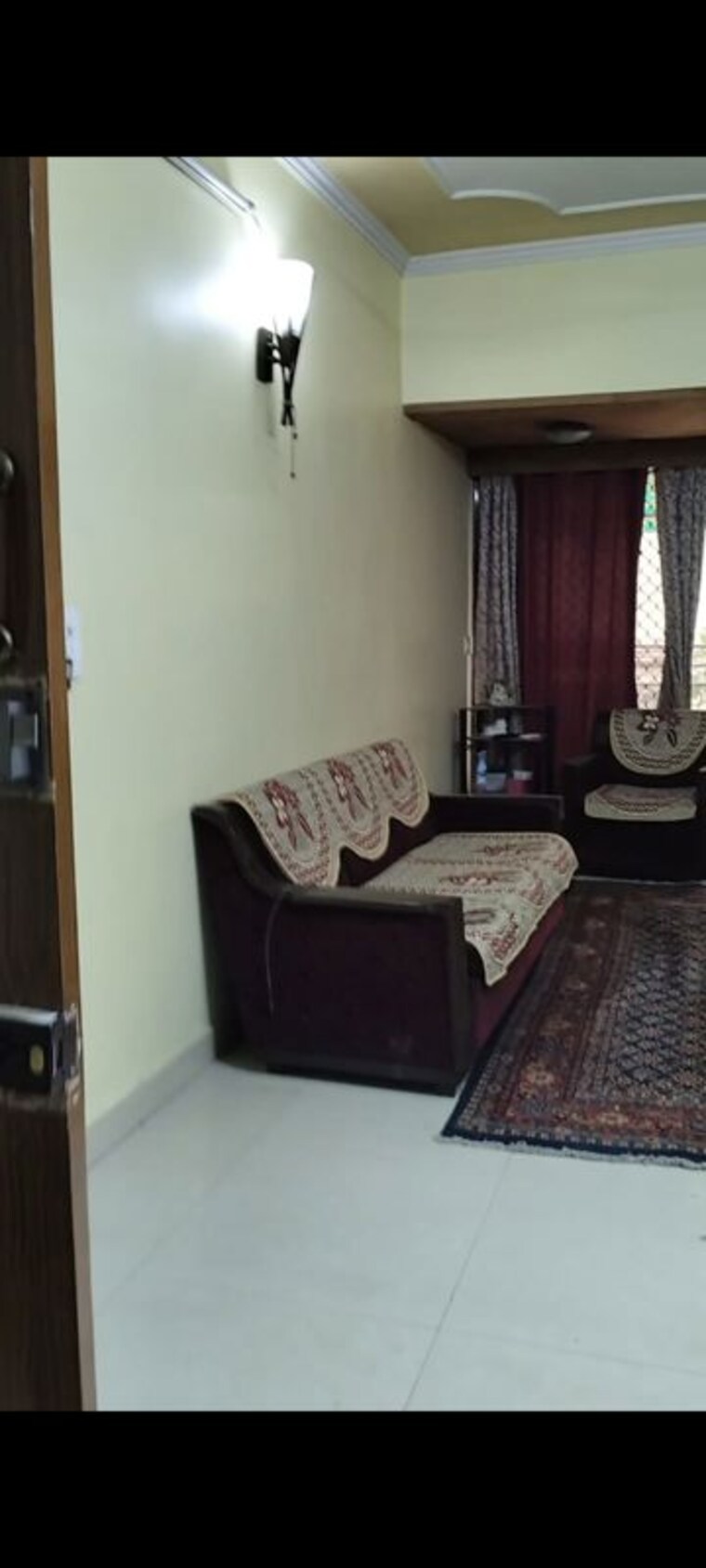Living Room, arun-vihar-sector-37 2.5 Bedroom 1100 Sq.Ft. Apartment In Sector 37 Noida 10759618
