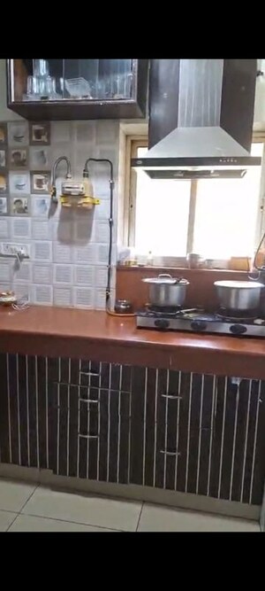 Kitchen in 2.5 BHK Apartment at Arun Vihar Sector 37, Sector 37 – for Rent