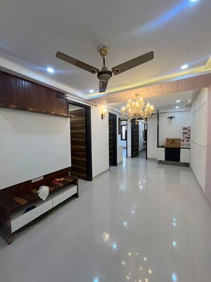 3 BHK Builder Floor For Rent in Ranaji Enclave