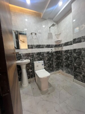 Bathroom in 3 BHK Builder Floor at Ranaji Enclave – for Rent
