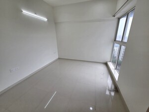 Room in 2.5 BHK Apartment at L And T Rejuve 360, Mulund West – for Rent