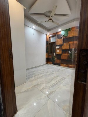 Bedroom in 2 BHK Builder Floor at Uttam Nagar – for Rent