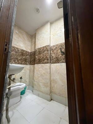 Bathroom in 2 BHK Builder Floor at Uttam Nagar – for Rent