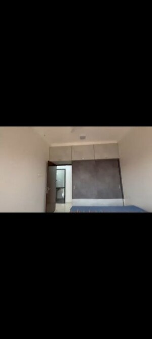 Room in 2 BHK Apartment at Saikaran Kanak Edge, Malad East – for Rent