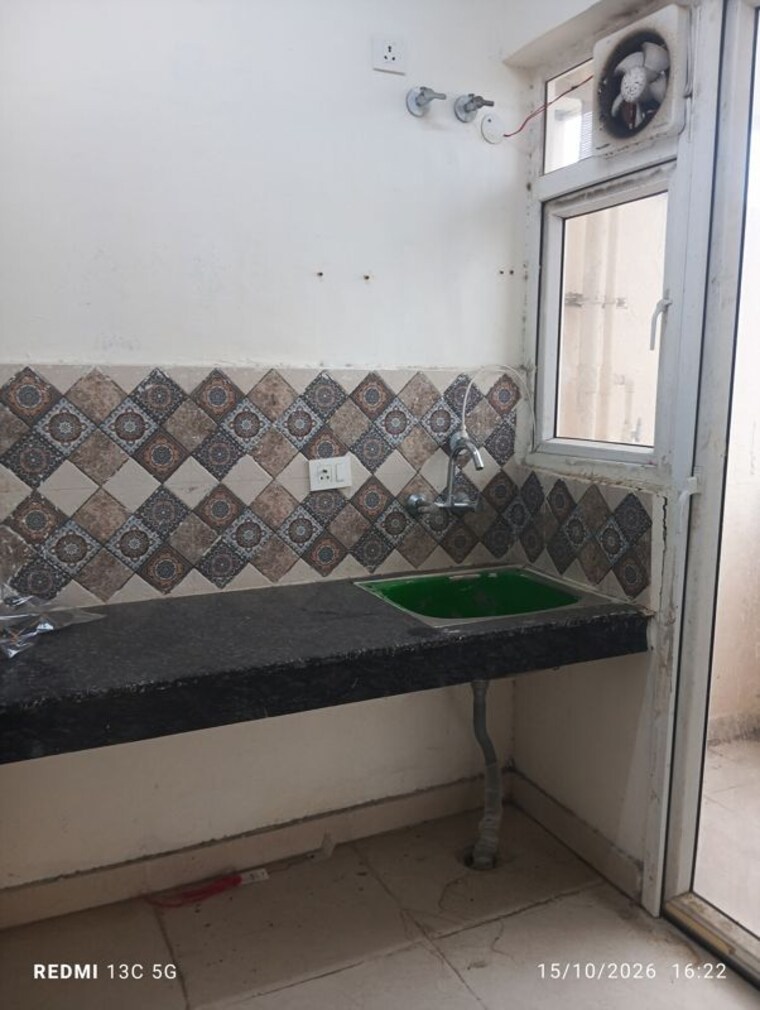 Kitchen, signature-global-prime 2 Bedroom 573 Sq.Ft. Apartment In Sector 63a Gurgaon 10759663