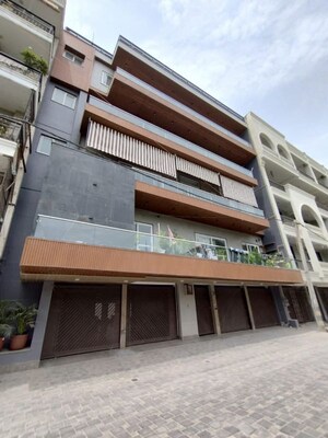 5 BHK Builder Floor – Exterior View View at Vasant Kunj - for Rent