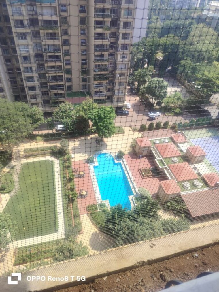 Swimming Pool, lokhandwala-green-acres 3.5 Bedroom 1500 Sq.Ft. Apartment In Andheri West Mumbai 10759802