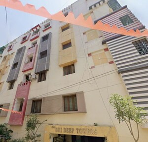  Apartment For Sale in Triveni Nagar