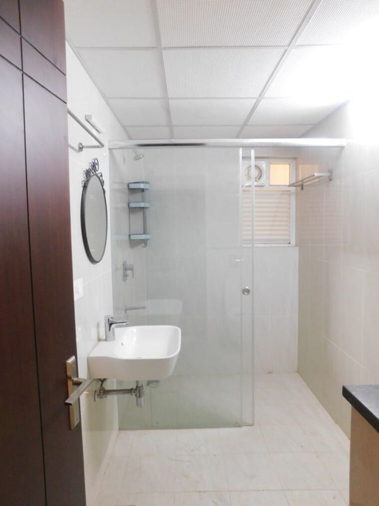 Bathroom, kothaguda 3 Bedroom 2200 Sq.Ft. Apartment In Kothaguda Hyderabad 10759898