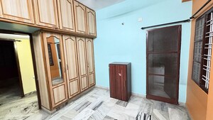 Room in 2 BHK Apartment at Gayatri Tower, Miyapur – for Rent
