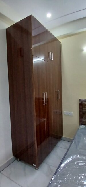 Furnished Amenities in 1 RK Builder Floor at Sector 57 – for Rent