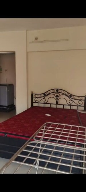 Bedroom in 2 BHK Apartment at Sahyadri CHS Parel, Parel – for Rent