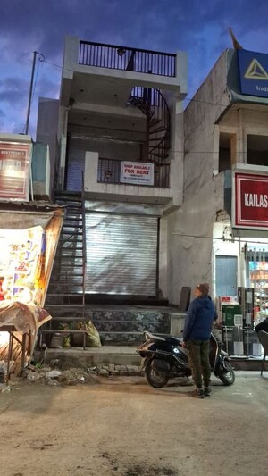 Shop For Rent in Garhi Cantt