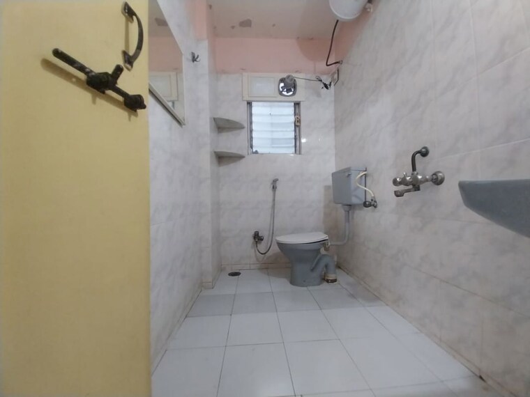 Bathroom, sai-datt-residency 3 Bedroom 1412 Sq.Ft. Apartment In Baner Pune 10760028