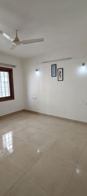 Room in 2 BHK Apartment at Casa Lavelle, Lavelle Road – for Rent