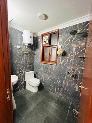 Parking in 1 BHK Independent House at Saket – for Rent
