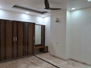 Room in 4 BHK Villa at Richmond Town – for Rent
