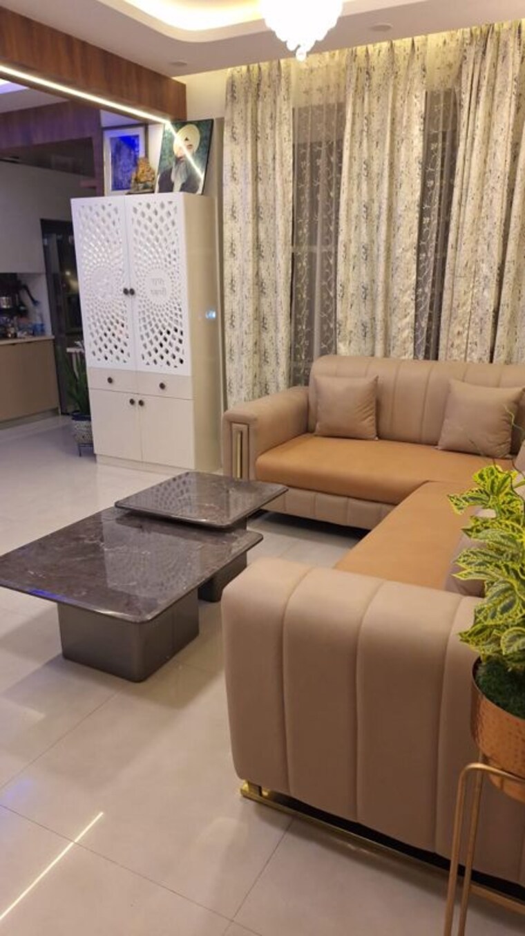 Living Room, tulip-violet 3 Bedroom 1578 Sq.Ft. Apartment In Sector 69 Gurgaon 10760081