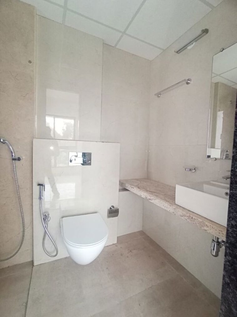Bathroom, kolte-patil-vaayu 3.5 Bedroom 1058 Sq.Ft. Apartment In Dahisar West Mumbai 10760124
