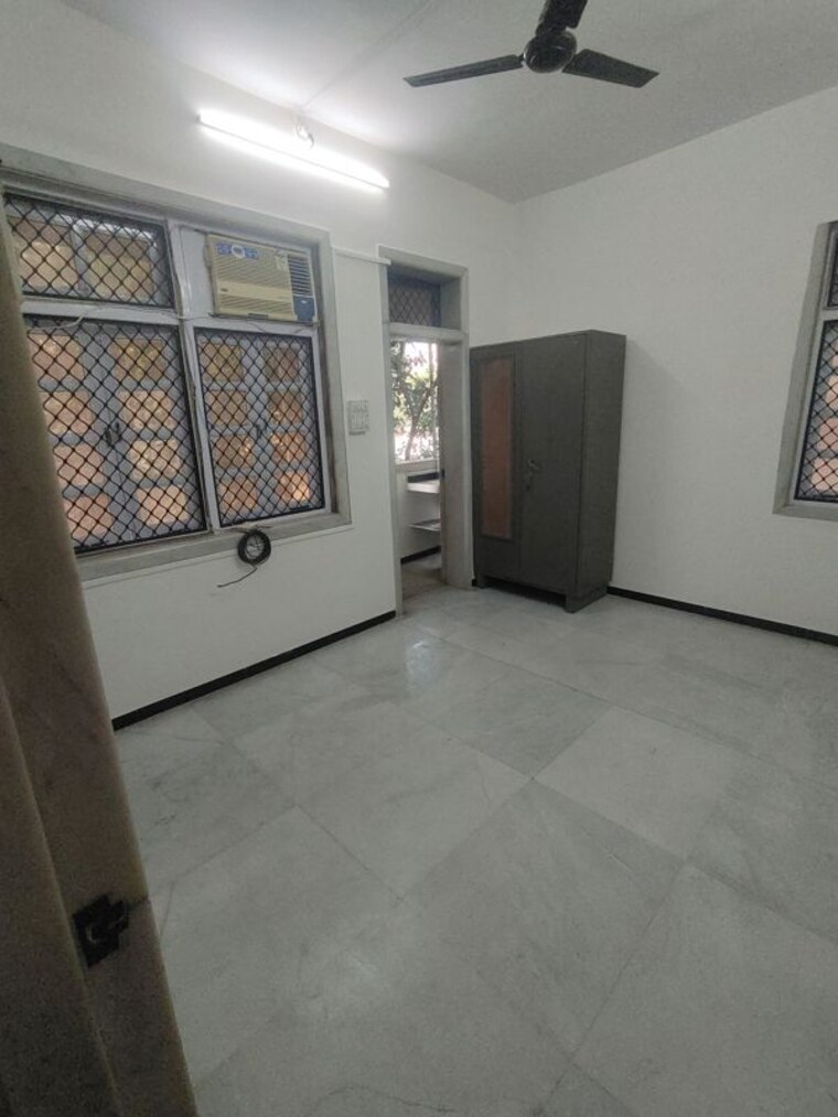 Room, matunga 2 Bedroom 650 Sq.Ft. Apartment In Matunga Mumbai 10760171
