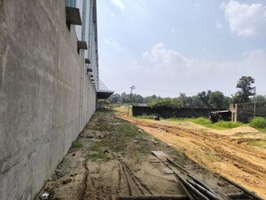 Plot Area in  Warehouse at Tikratoli – for Rent