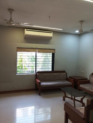 Living Room in 3 BHK Villa at Vejalpur – for Rent