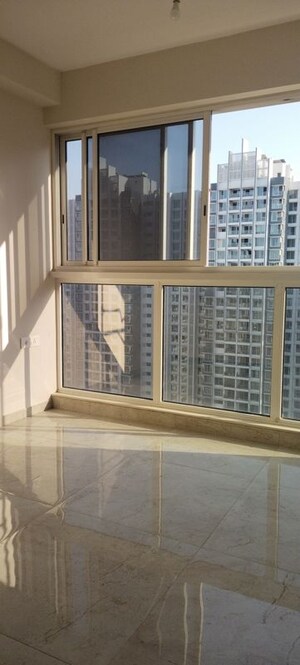 1 BHK Apartment For Rent in Ashar Axis, Majiwada