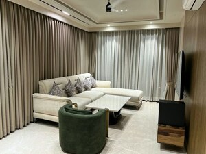 Team Area in 4 BHK Builder Floor at SS Linden, Sector 84 – for Sale