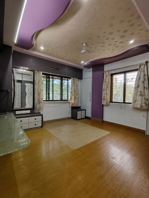 Room in 3 BHK Apartment at Silver Bells CHS, Dahisar West – for Sale