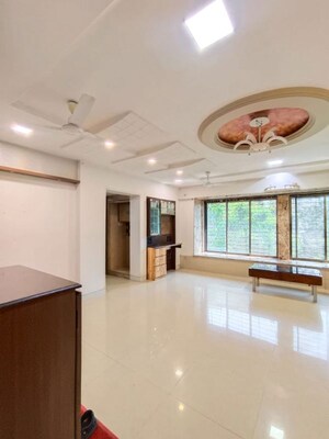 Room in 3 BHK Apartment at Silver Bells CHS, Dahisar West – for Sale