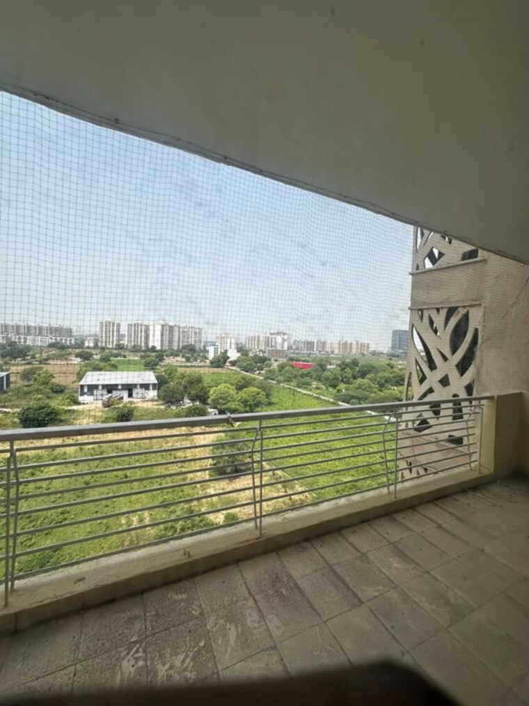 Balcony, tulip-white 3 Bedroom 1326 Sq.Ft. Apartment In Sector 69 Gurgaon 10760265