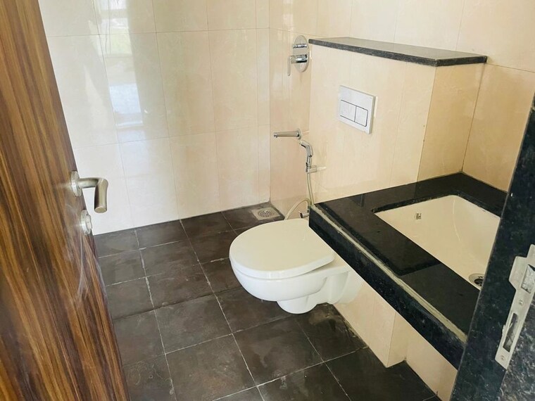 Bathroom, sheth-zuri 3 Bedroom 763 Sq.Ft. Apartment In Laxmi Nagar Thane 10760273