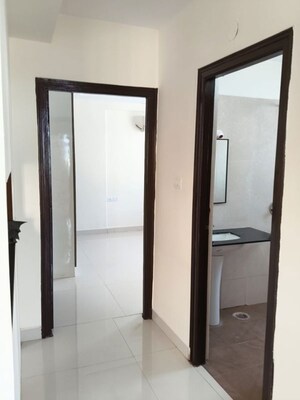 Room in 3 BHK Apartment at Aditya Capitol Heights, Hi Tech City – for Rent