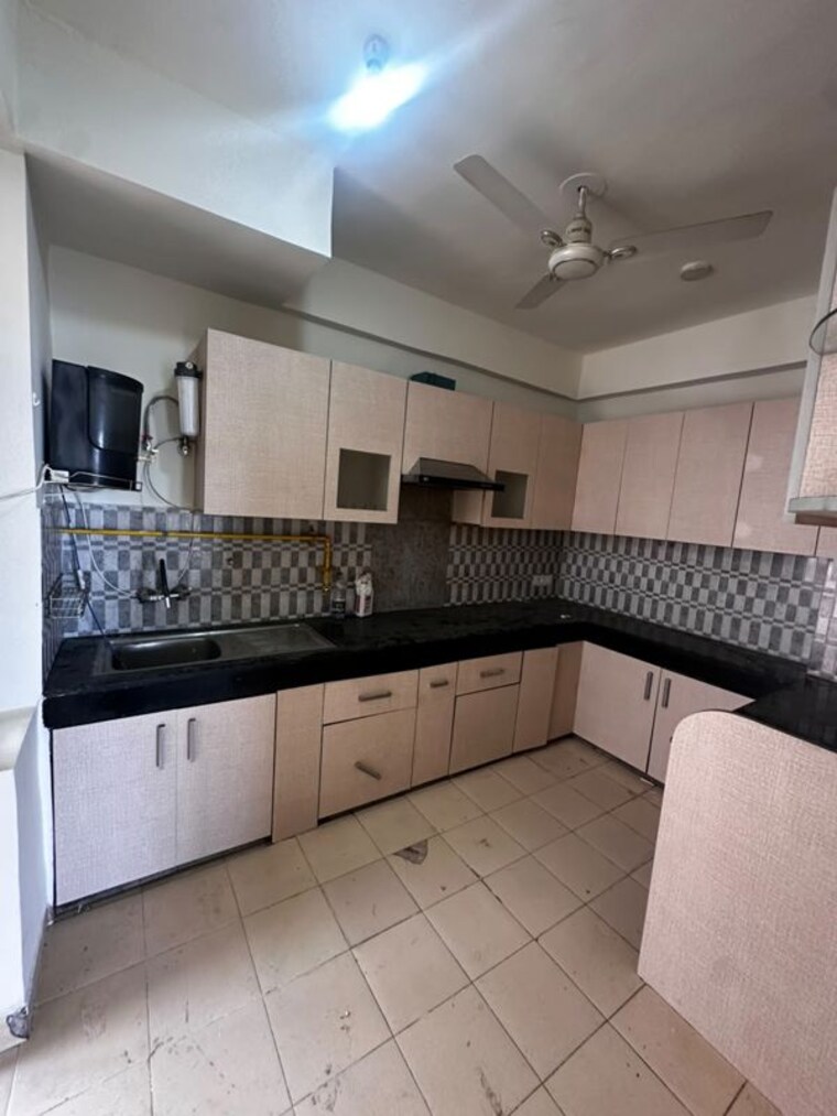 Kitchen, tulip-ivory 4 Bedroom 2400 Sq.Ft. Apartment In Sector 70 Gurgaon 10760288