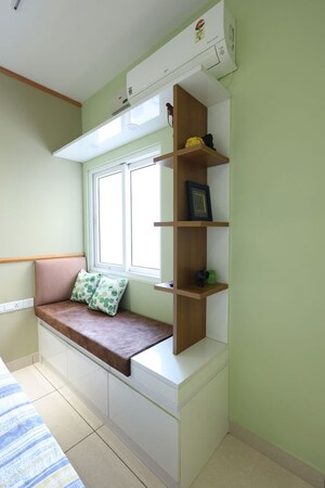 Room in 3 BHK Apartment at Prestige Song Of The South, Yelenahalli – for Sale