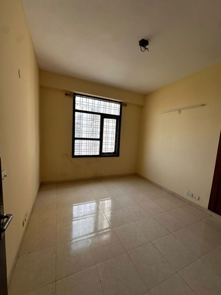 Room, tulip-violet 3 Bedroom 1578 Sq.Ft. Apartment In Sector 69 Gurgaon 10760300
