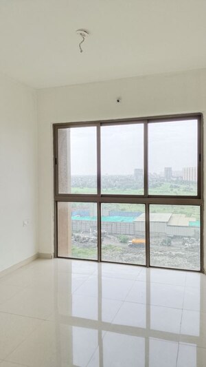 Room in 2 BHK Apartment at Runwal My City Phase II Cluster 05, Dombivli East – for Rent