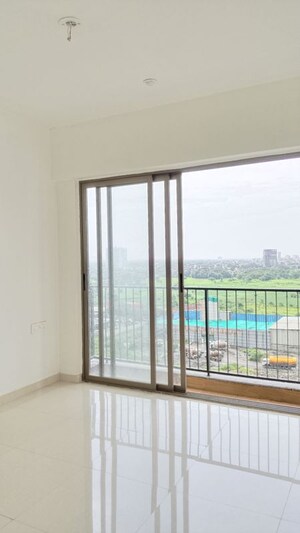 Room in 2 BHK Apartment at Runwal My City Phase II Cluster 05, Dombivli East – for Rent