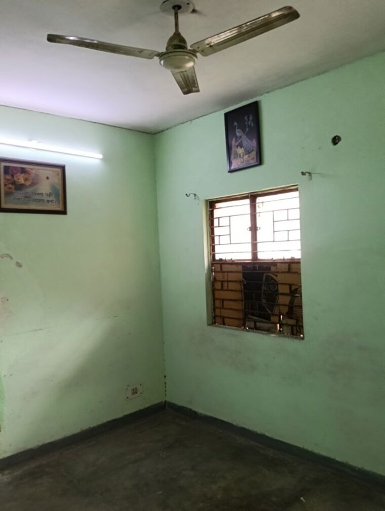 Room, sector 16b dwarka 1 RK 250 Sq.Ft. Apartment In Sector 16b Dwarka Delhi 10760327