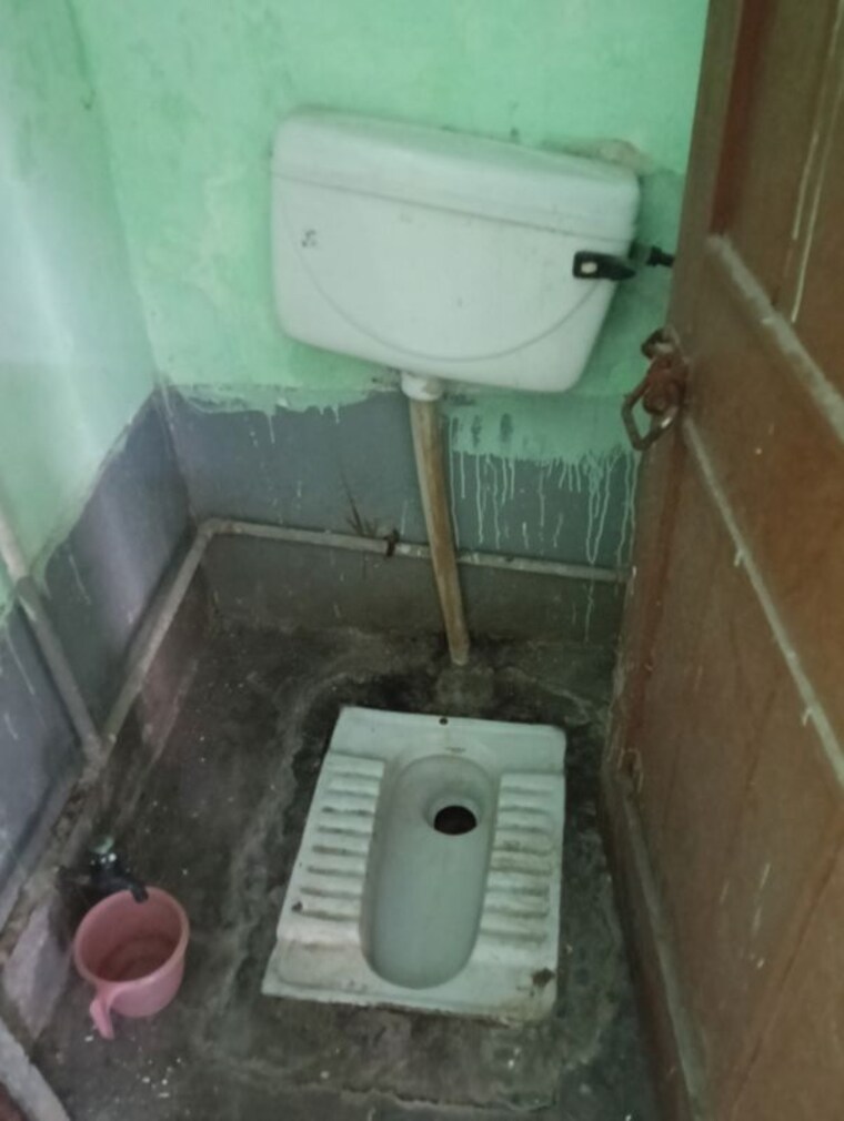Bathroom, sector 16b dwarka 1 RK 250 Sq.Ft. Apartment In Sector 16b Dwarka Delhi 10760327