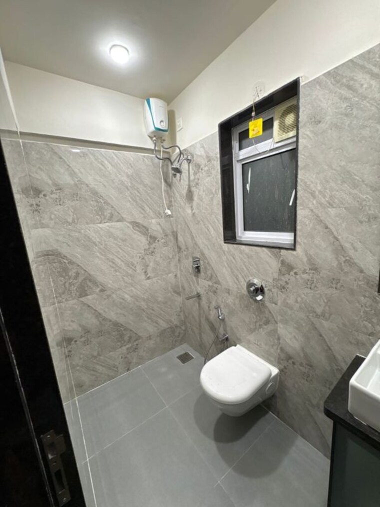 Bathroom, vaibhav-eastern-groves 2 Bedroom 615 Sq.Ft. Apartment In Vikhroli East Mumbai 10760346