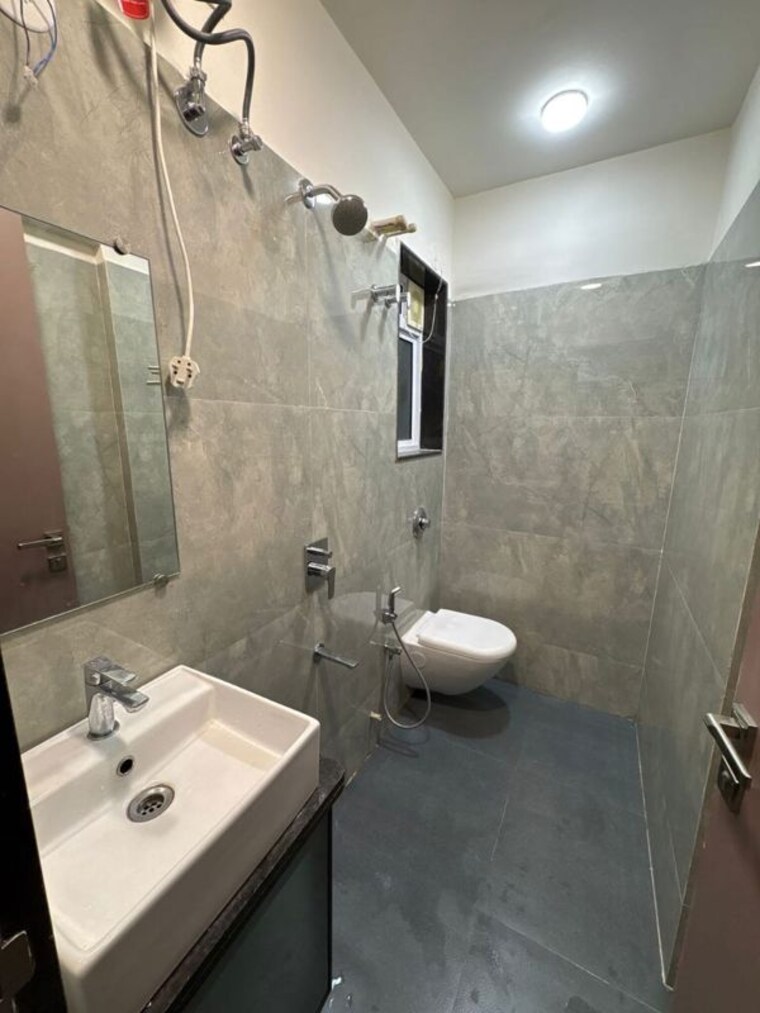 Bathroom, vaibhav-eastern-groves 2 Bedroom 615 Sq.Ft. Apartment In Vikhroli East Mumbai 10760354