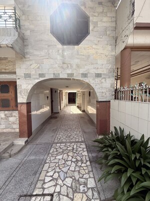 5 BHK Independent House – Exterior View View at Pallavpuram Phase 2 - for Sale