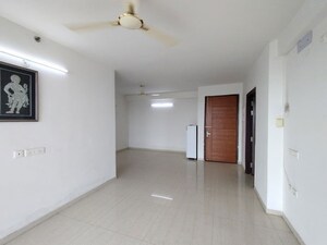 Room in 3 BHK Apartment at Omaxe Royal Residency Faridabad, Sector 79 – for Rent