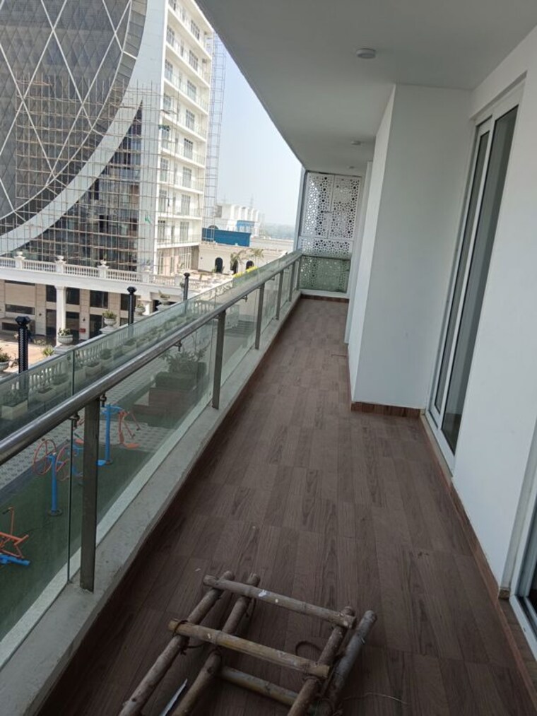 Balcony, omaxe-royal-residency-faridabad 3 Bedroom 1925 Sq.Ft. Apartment In Sector 79 Faridabad 10760385