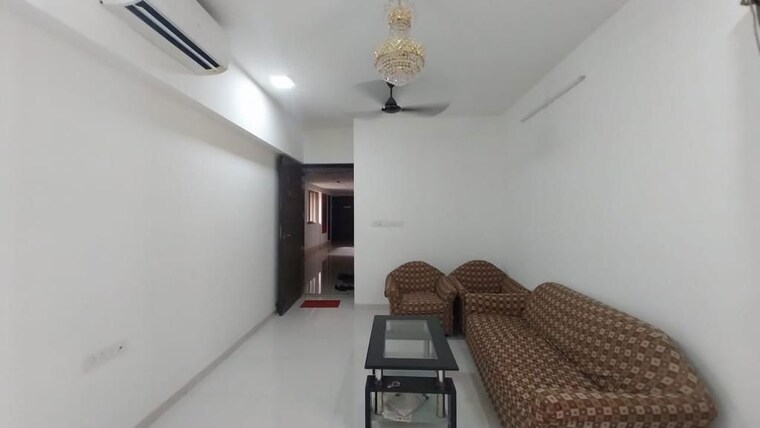 Living Room, lodha-splendora 1 Bedroom 550 Sq.Ft. Apartment In Ghodbunder Road Thane 10760390