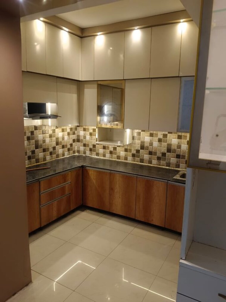 Kitchen, prateek-grand-city 2.5 Bedroom 1155 Sq.Ft. Apartment In Siddharth Vihar Ghaziabad 10760415